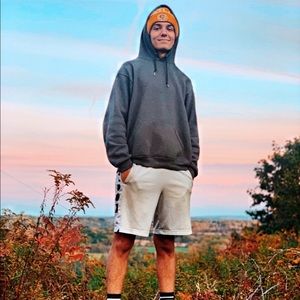 Meet your Posher, Nicholas